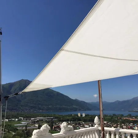 Patrizia With A Fantastic View Of Maggiore And The Pool *