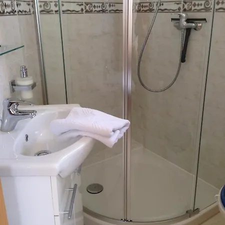 Patrizia With A Fantastic View Of Maggiore And The Pool * Gordola