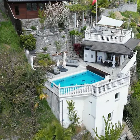 Vila Patrizia With A Fantastic View Of Maggiore And The Pool Gordola