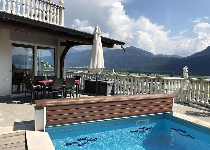 Patrizia With A Fantastic View Of Maggiore And The Pool * Gordola