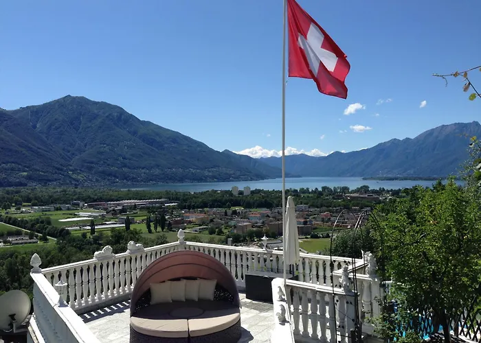 Patrizia With A Fantastic View Of Maggiore And The Pool Gordola