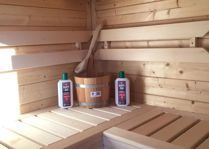 Patrizia With A Fantastic View Of Maggiore And The Pool Villa *