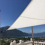 Patrizia With A Fantastic View Of Maggiore And The Pool *